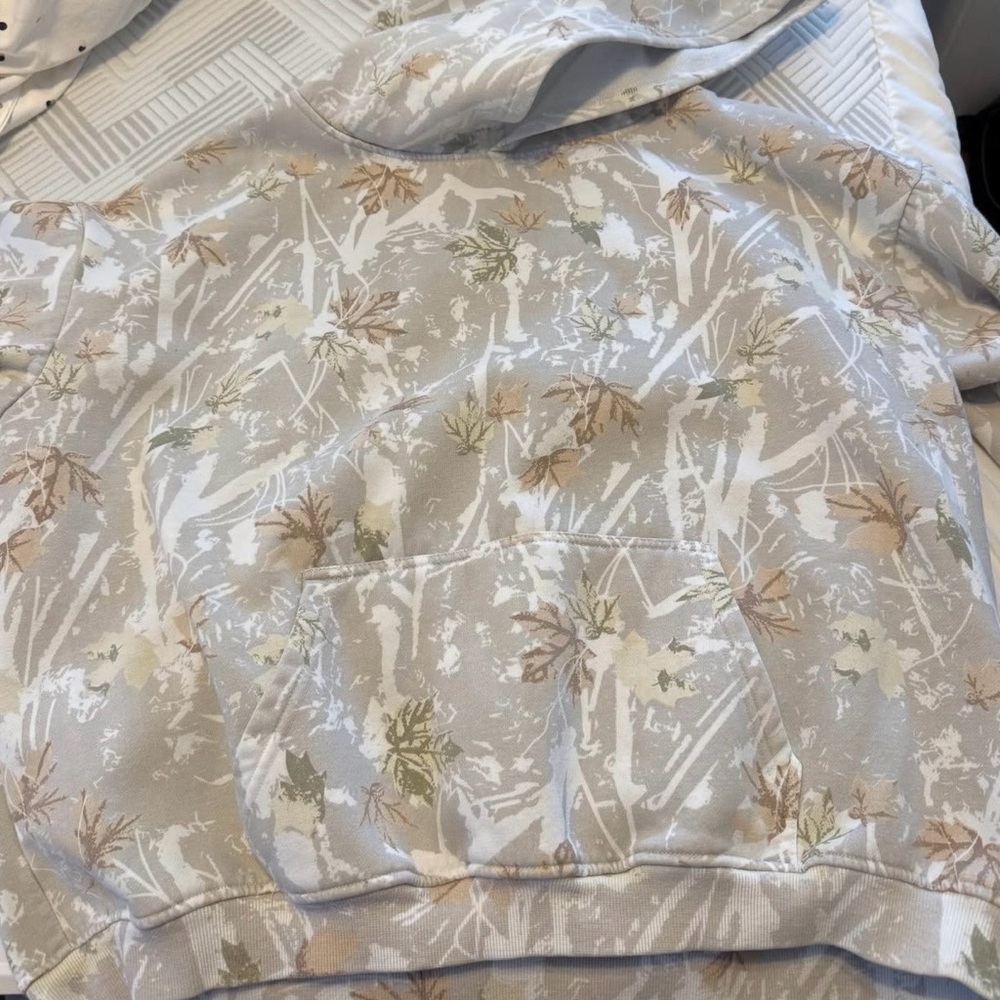 Amazon Women's Camouflage Hoodie - Beige and Green
